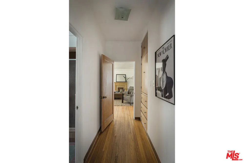 1143 S Westmoreland Avenue #5 Los Angeles, CA 90006