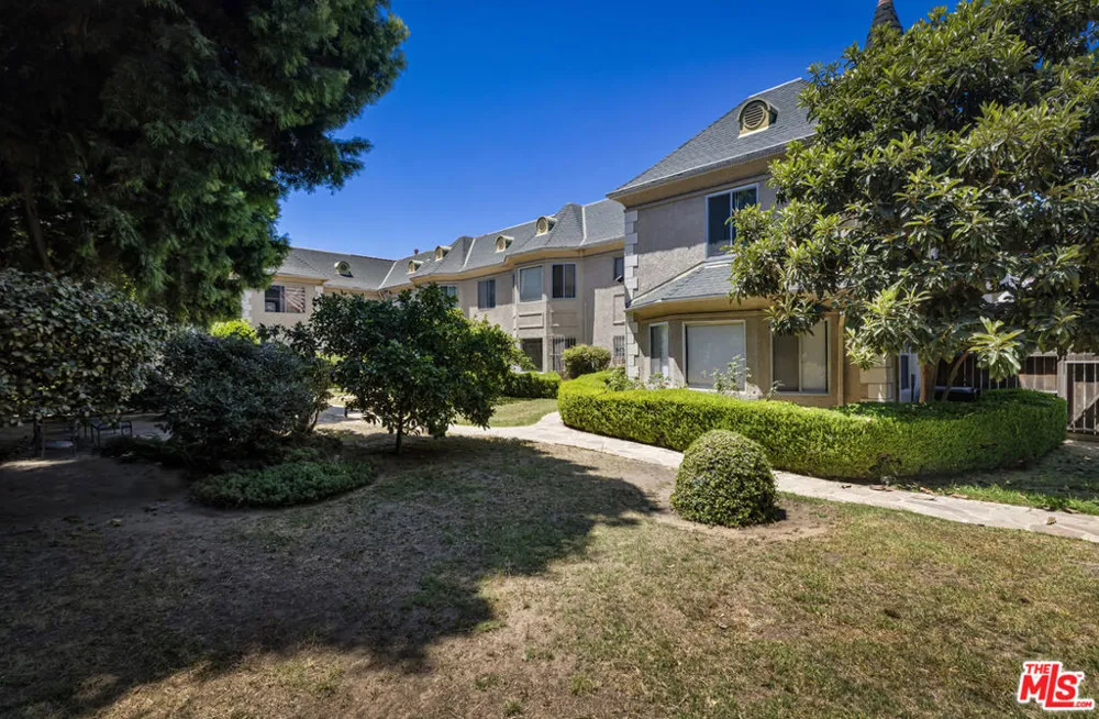 1143 S Westmoreland Avenue #5 Los Angeles, CA 90006