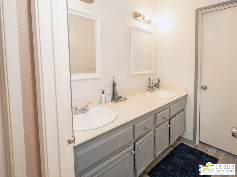 2466 Orange Avenue Rialto, CA 92377