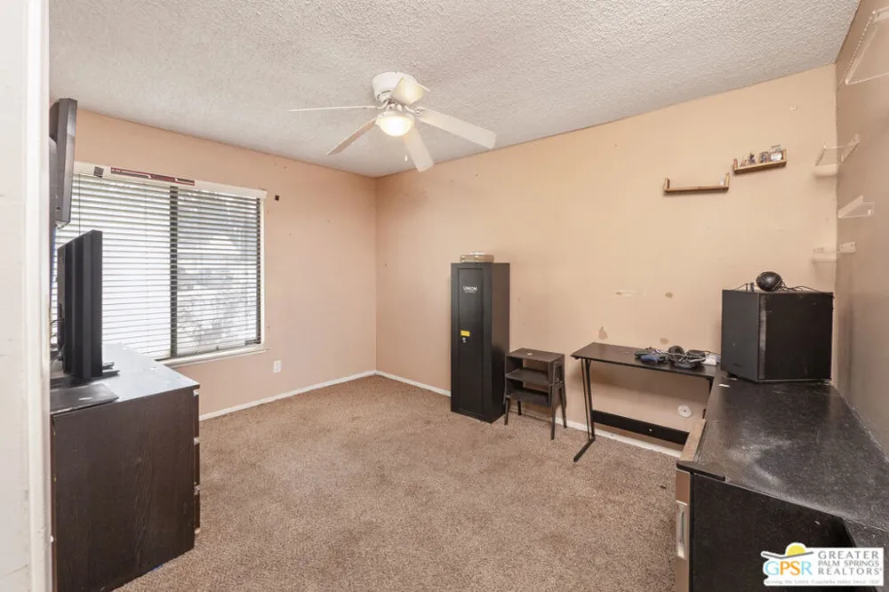 2466 Orange Avenue Rialto, CA 92377