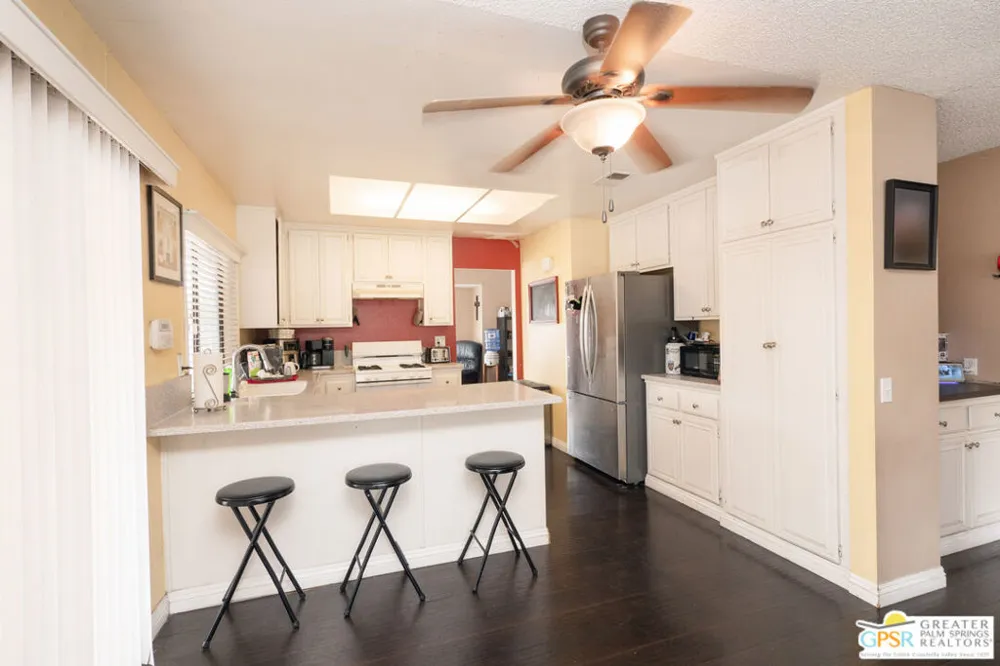 2466 Orange Avenue Rialto, CA 92377