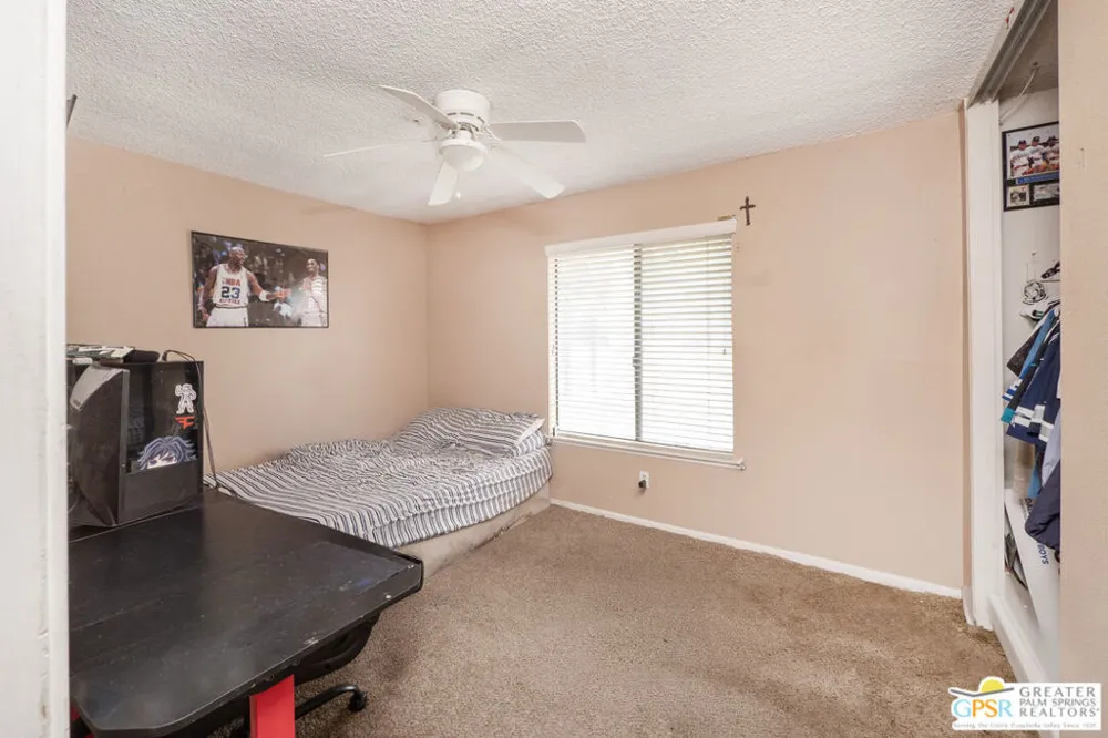 2466 Orange Avenue Rialto, CA 92377