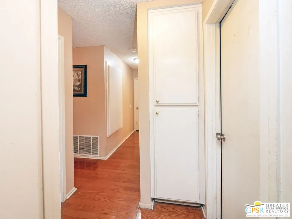 2466 Orange Avenue Rialto, CA 92377