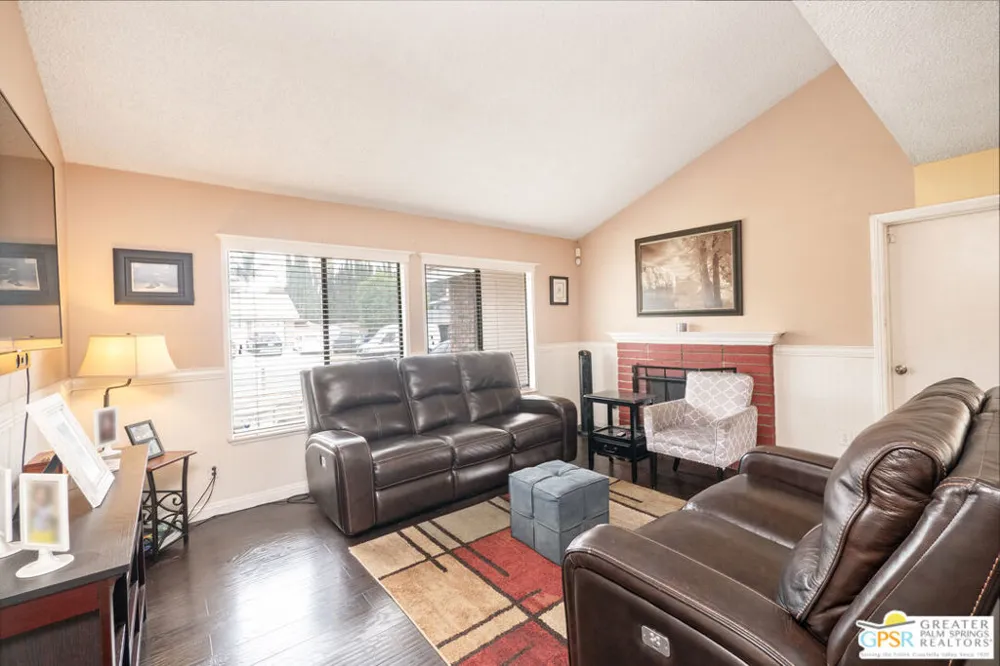 2466 Orange Avenue Rialto, CA 92377