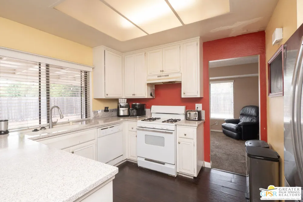 2466 Orange Avenue Rialto, CA 92377