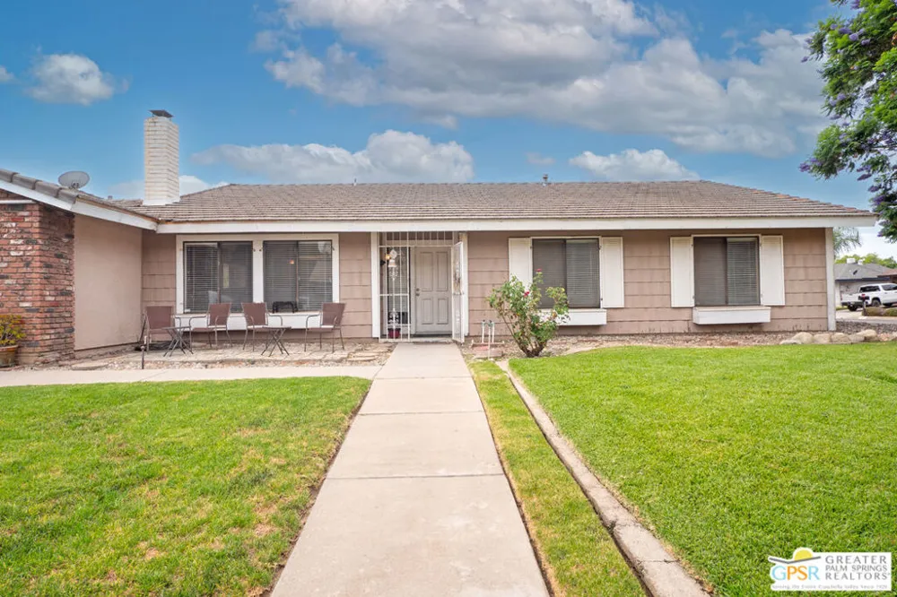 2466 Orange Avenue Rialto, CA 92377