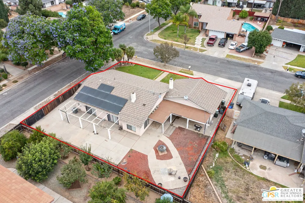 2466 Orange Avenue Rialto, CA 92377