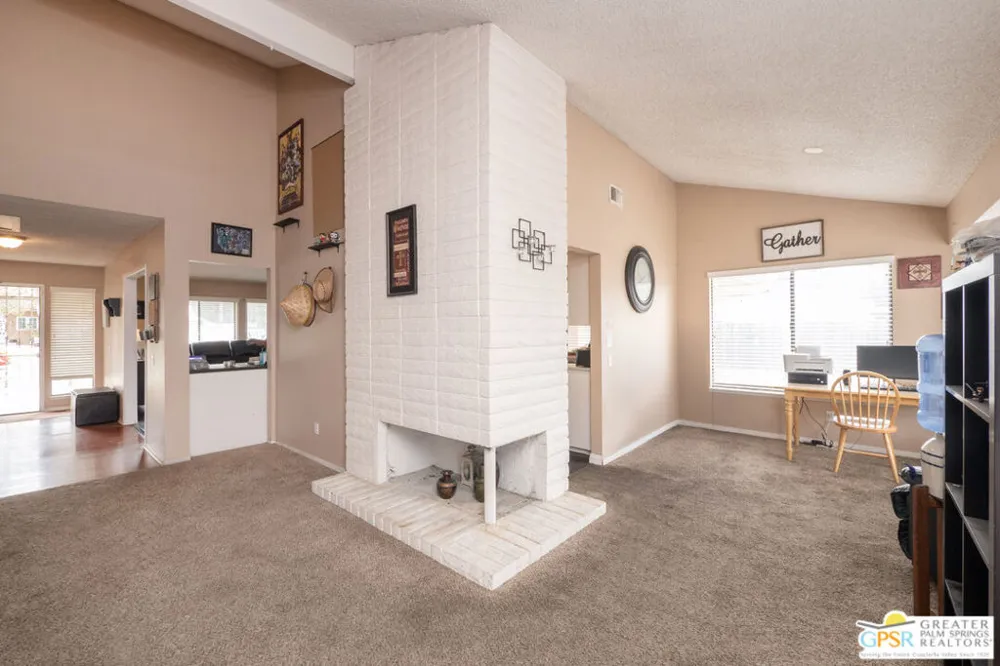 2466 Orange Avenue Rialto, CA 92377