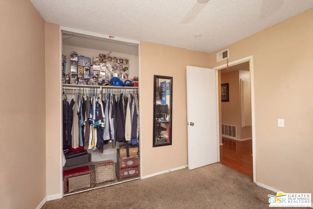 2466 Orange Avenue Rialto, CA 92377