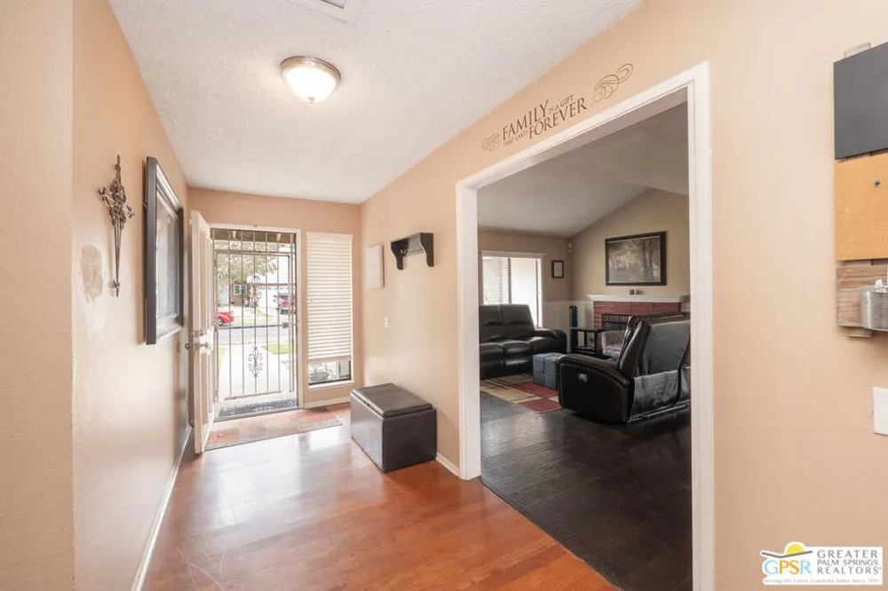 2466 Orange Avenue Rialto, CA 92377