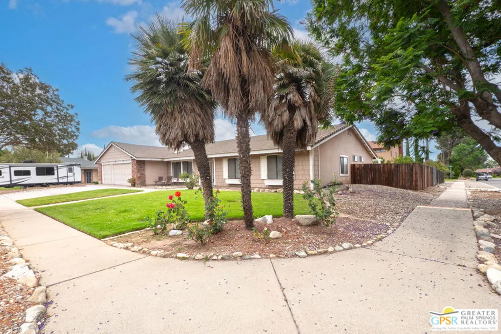 2466 Orange Avenue Rialto, CA 92377
