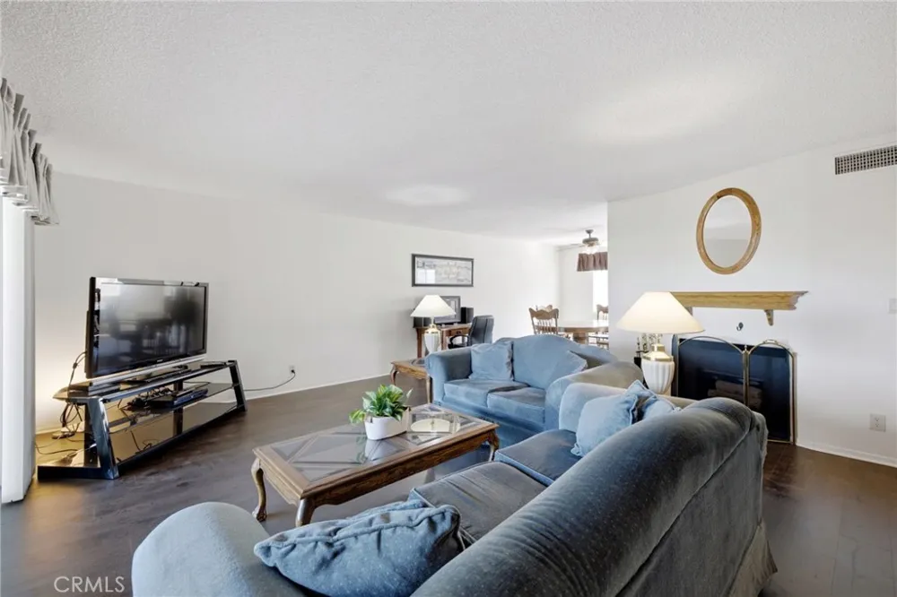 9436 Via Salerno Sun Valley, CA 91504