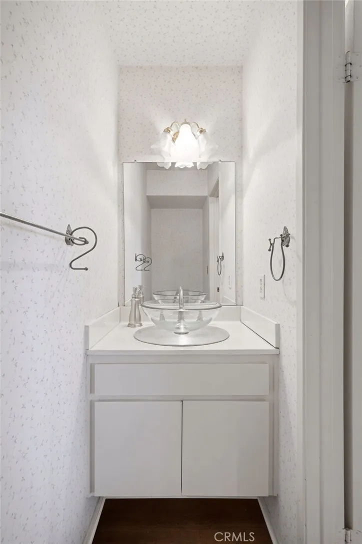 9436 Via Salerno Sun Valley, CA 91504