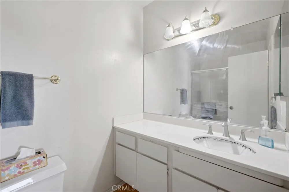 9436 Via Salerno Sun Valley, CA 91504