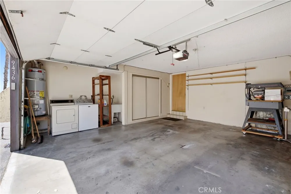 9436 Via Salerno Sun Valley, CA 91504