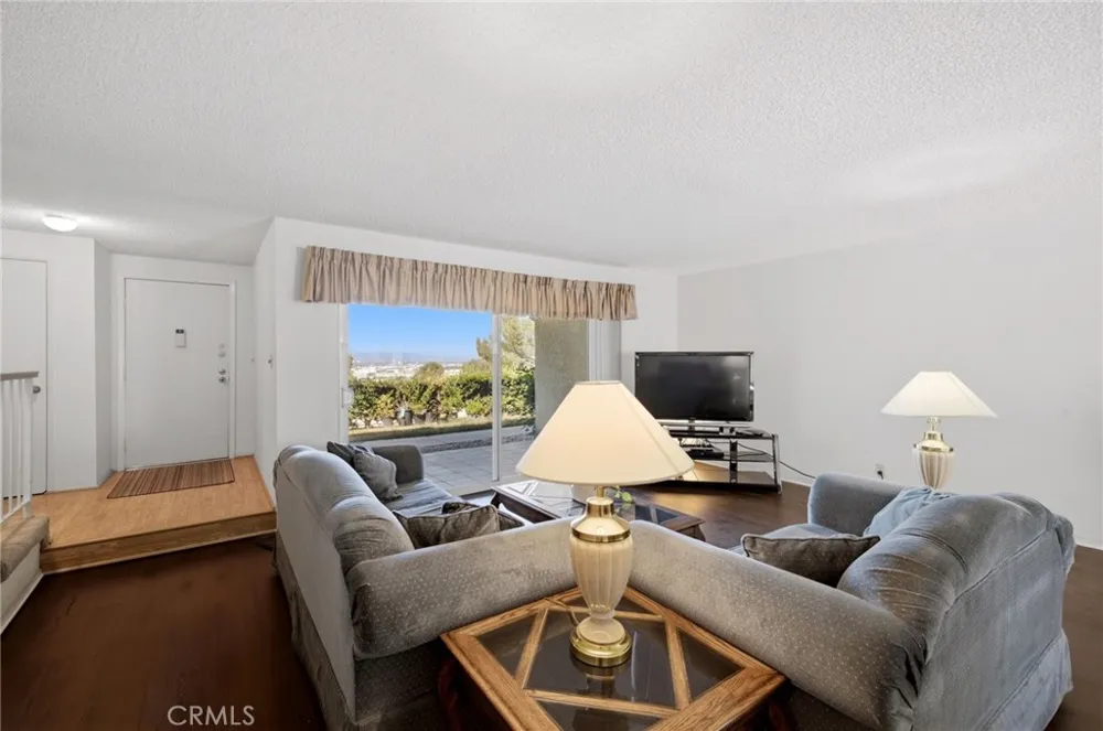 9436 Via Salerno Sun Valley, CA 91504