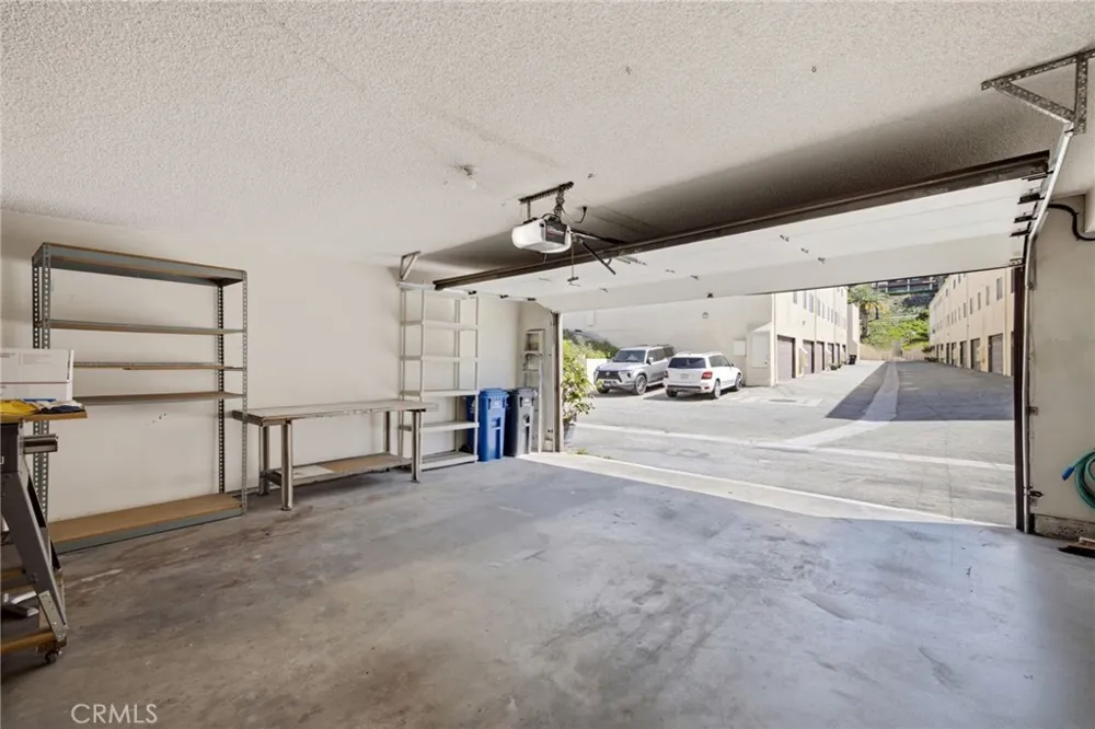 9436 Via Salerno Sun Valley, CA 91504