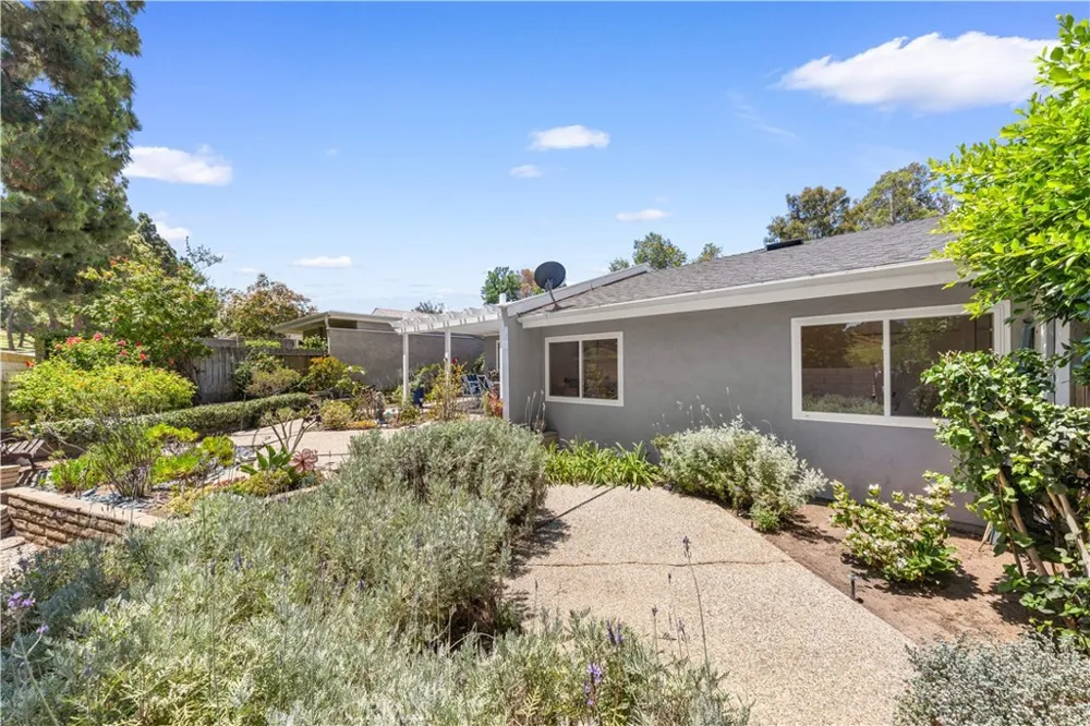 18846 Saginaw Irvine, CA 92603