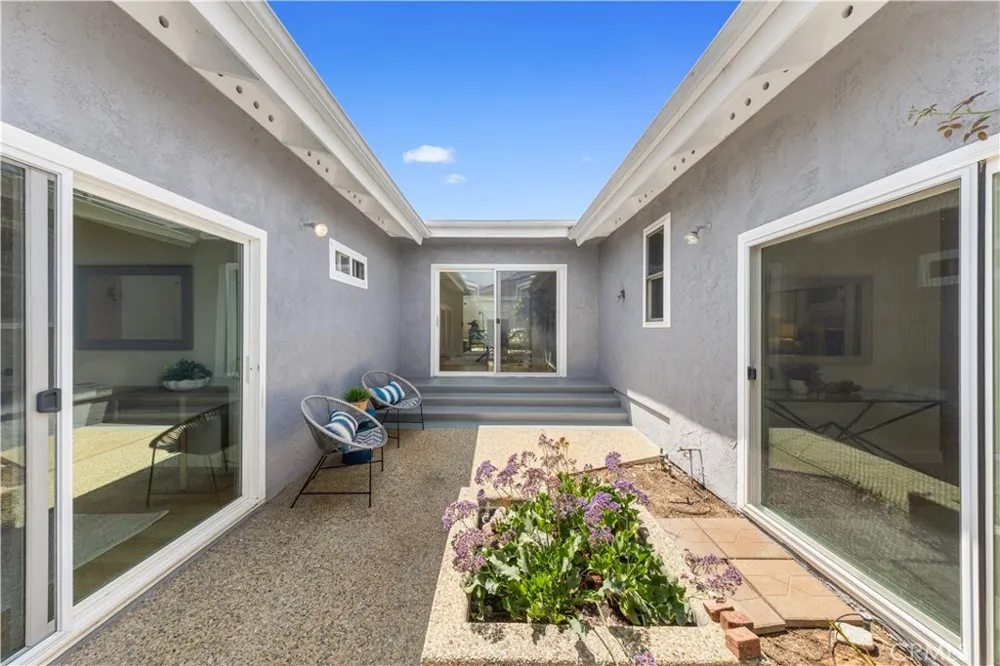 18846 Saginaw Irvine, CA 92603