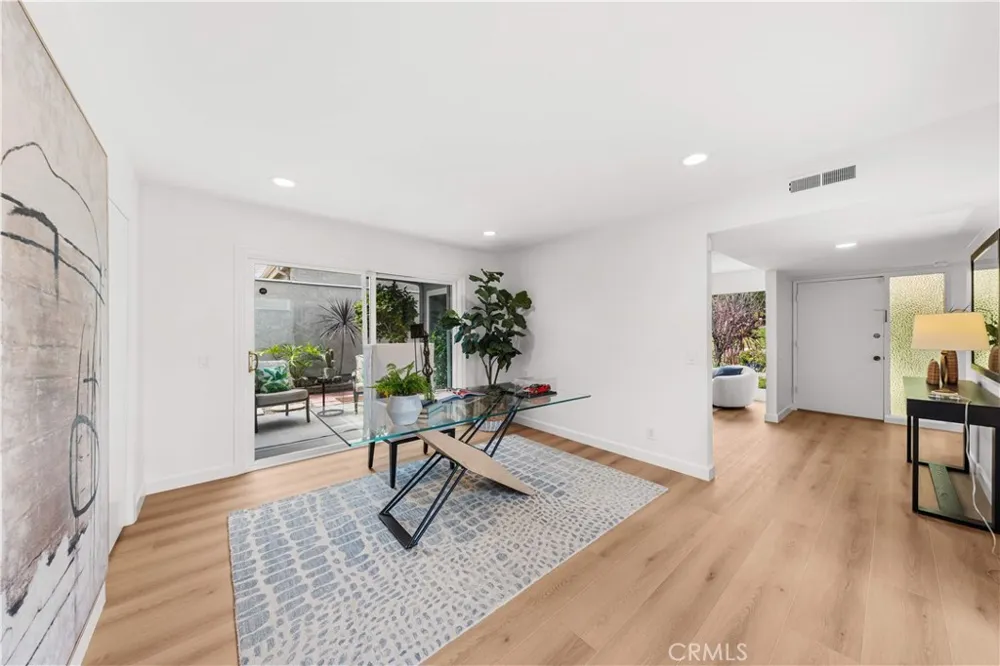 18846 Saginaw Irvine, CA 92603