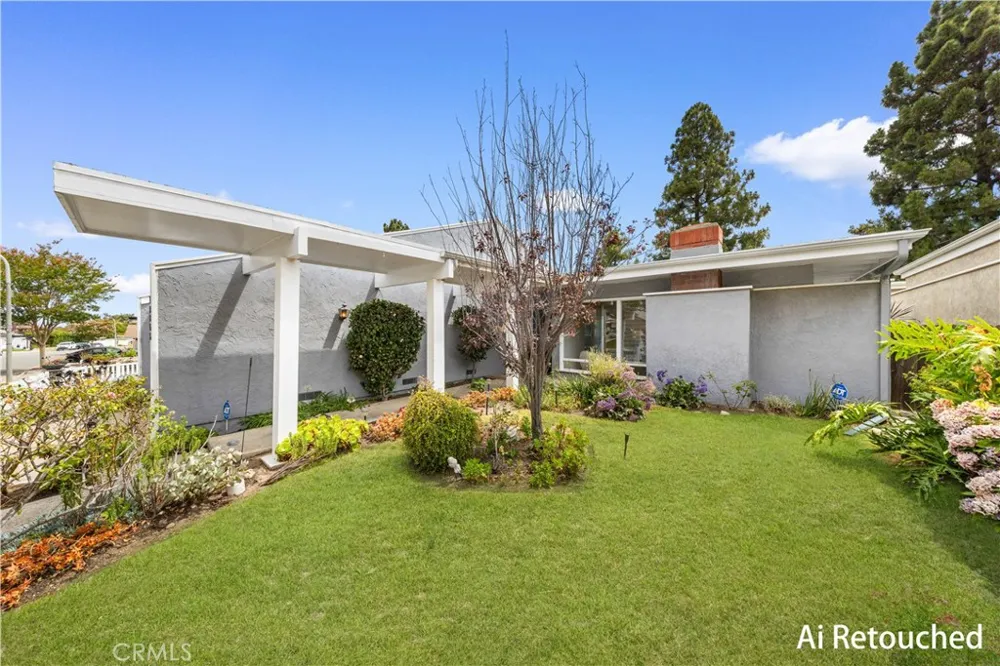 18846 Saginaw Irvine, CA 92603