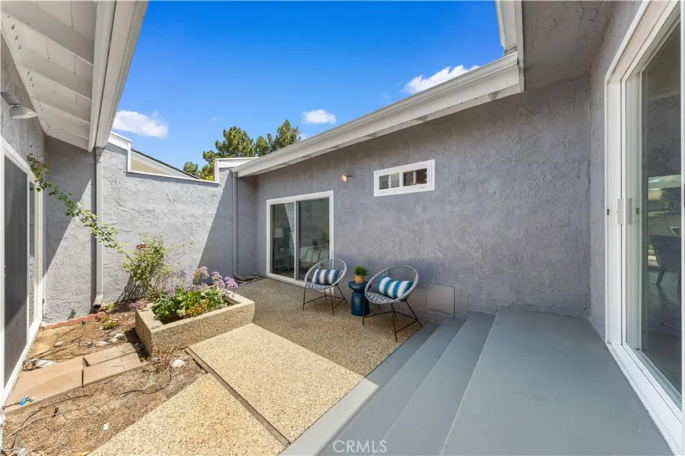 18846 Saginaw Irvine, CA 92603
