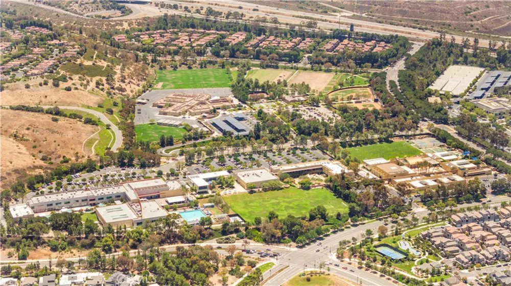 18846 Saginaw Irvine, CA 92603