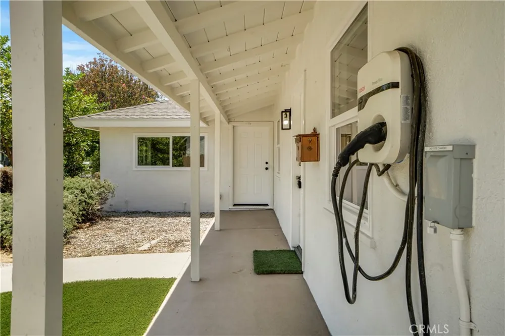 7337 Caldus Avenue Van Nuys, CA 91406