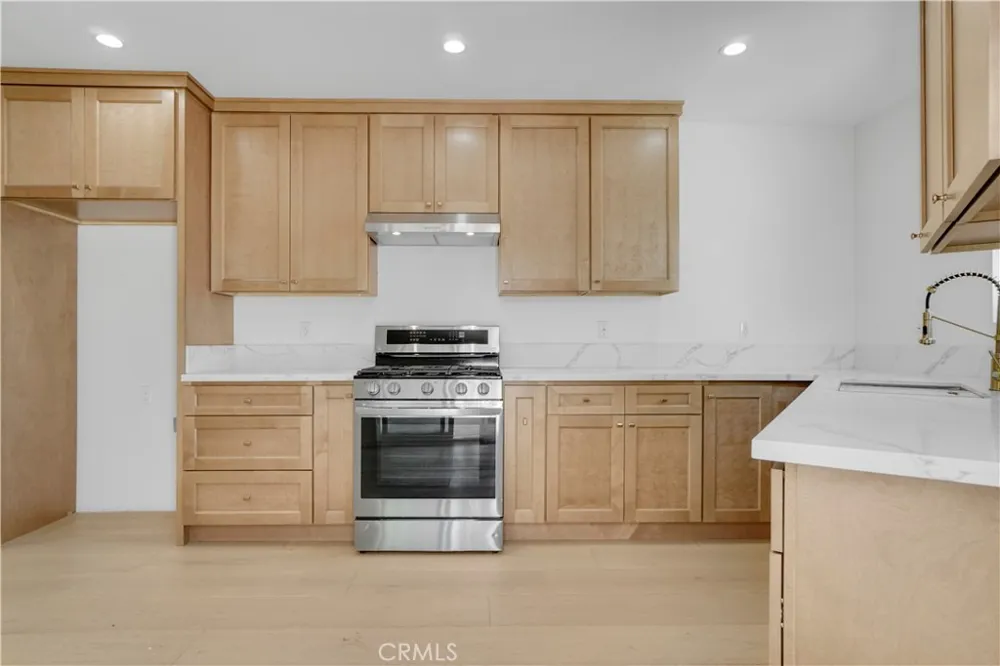7337 Caldus Avenue Van Nuys, CA 91406