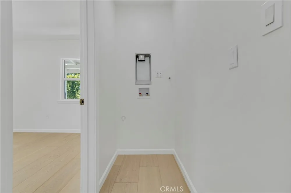 7337 Caldus Avenue Van Nuys, CA 91406