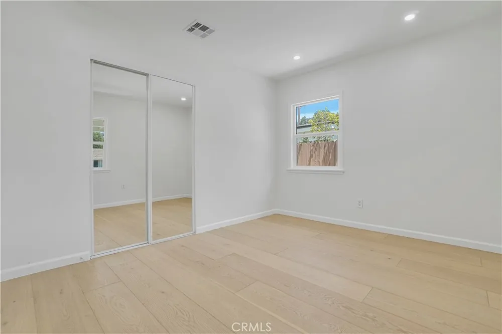 7337 Caldus Avenue Van Nuys, CA 91406