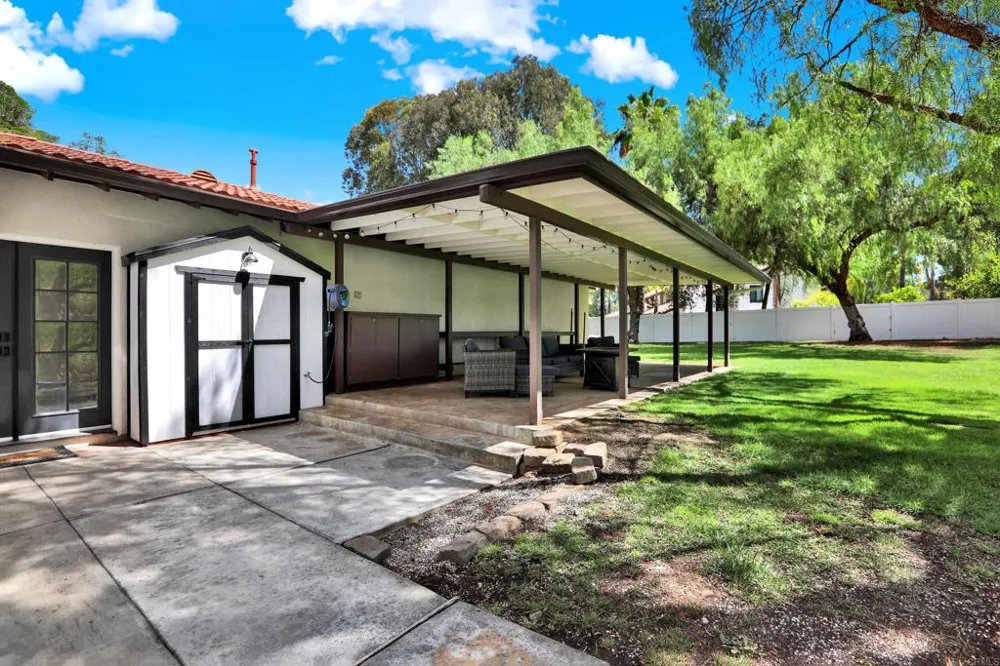 15459 Glentree Road Valley Center, CA 92082