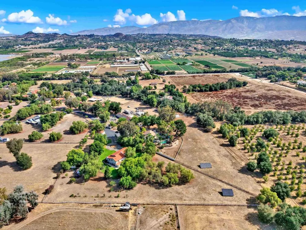 15459 Glentree Road Valley Center, CA 92082