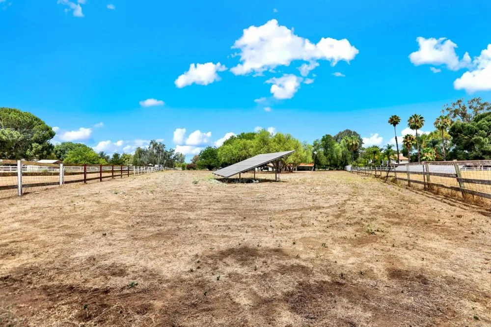 15459 Glentree Road Valley Center, CA 92082