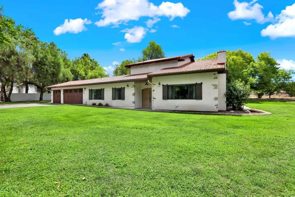 15459 Glentree Road Valley Center, CA 92082