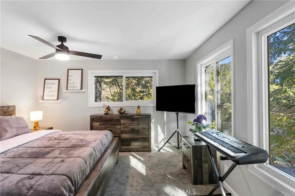 24649 Valle Drive Crestline, CA 92325