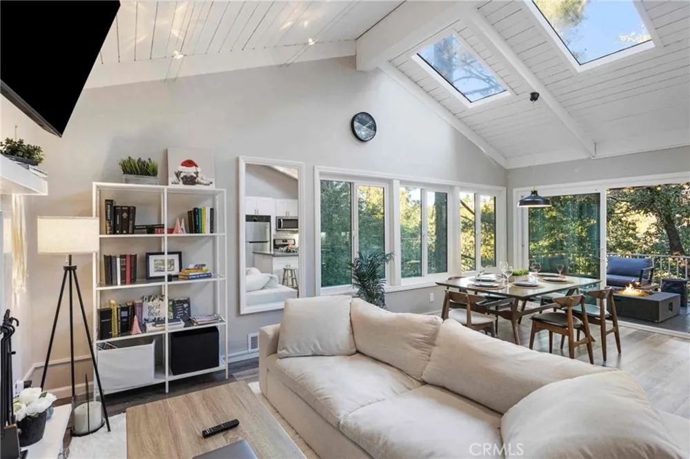 24649 Valle Drive Crestline, CA 92325