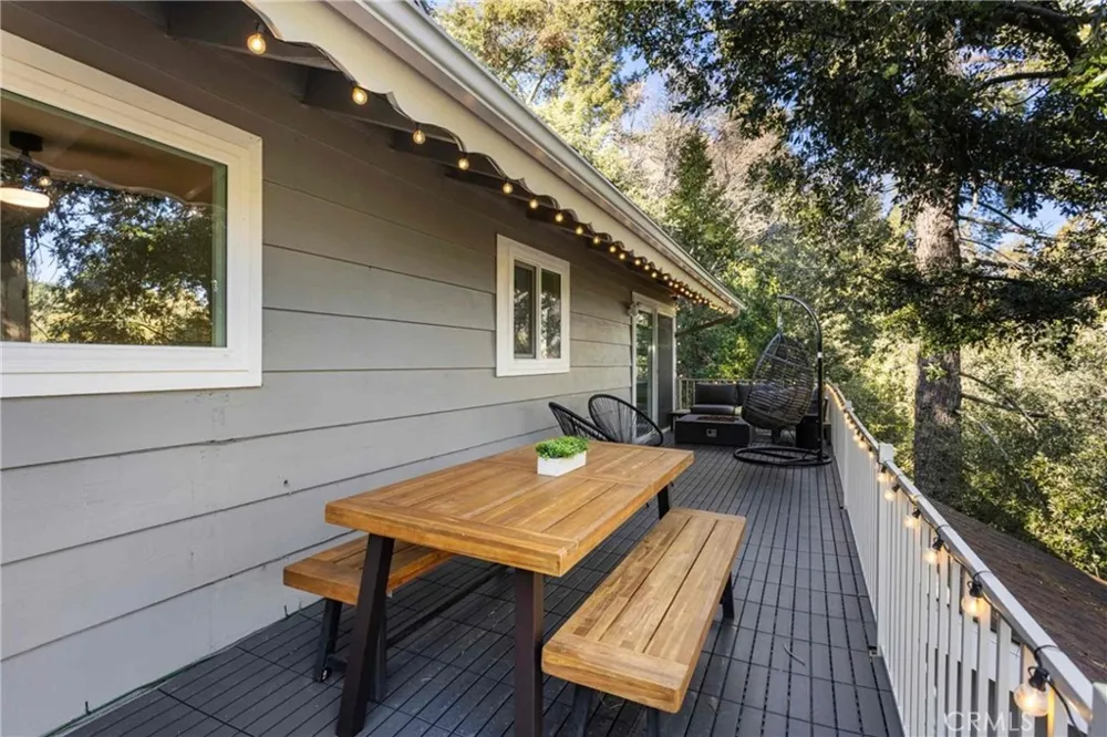 24649 Valle Drive Crestline, CA 92325