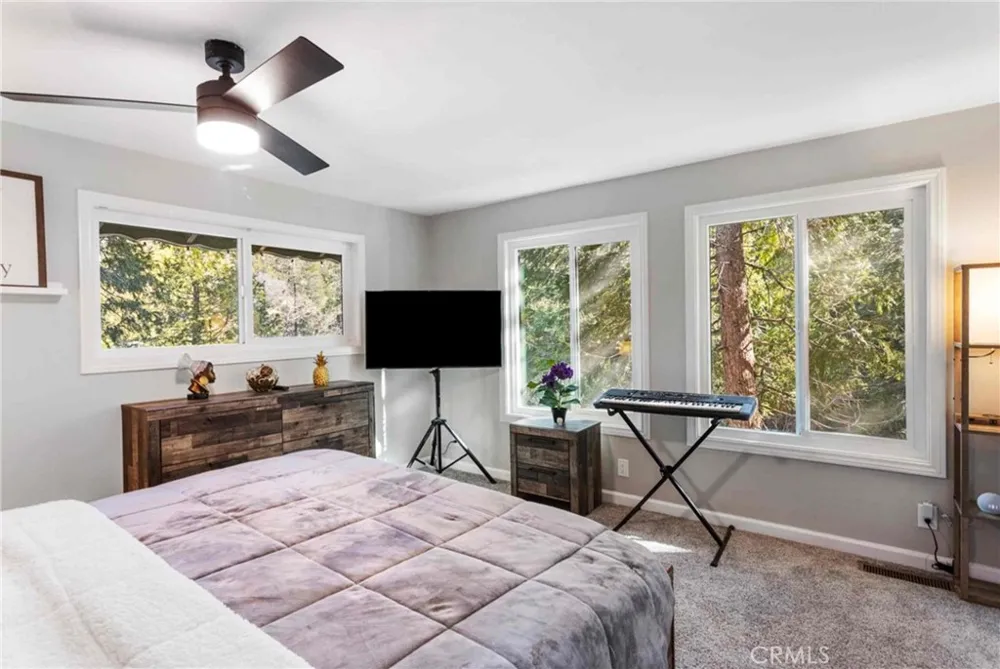 24649 Valle Drive Crestline, CA 92325