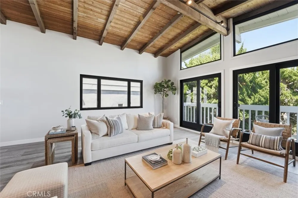 1610 Carver Redondo Beach, CA 90278