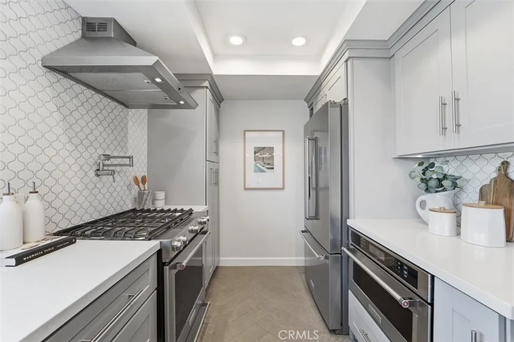 1610 Carver Redondo Beach, CA 90278