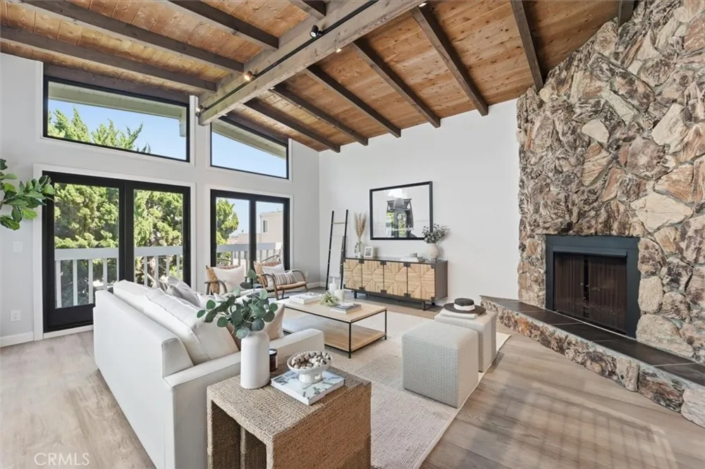 1610 Carver Redondo Beach, CA 90278