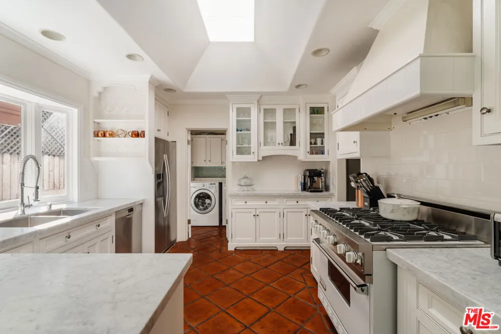6636 Colgate Avenue Los Angeles, CA 90048