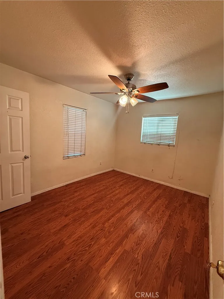 13606 S Largo Avenue Compton, CA 90222