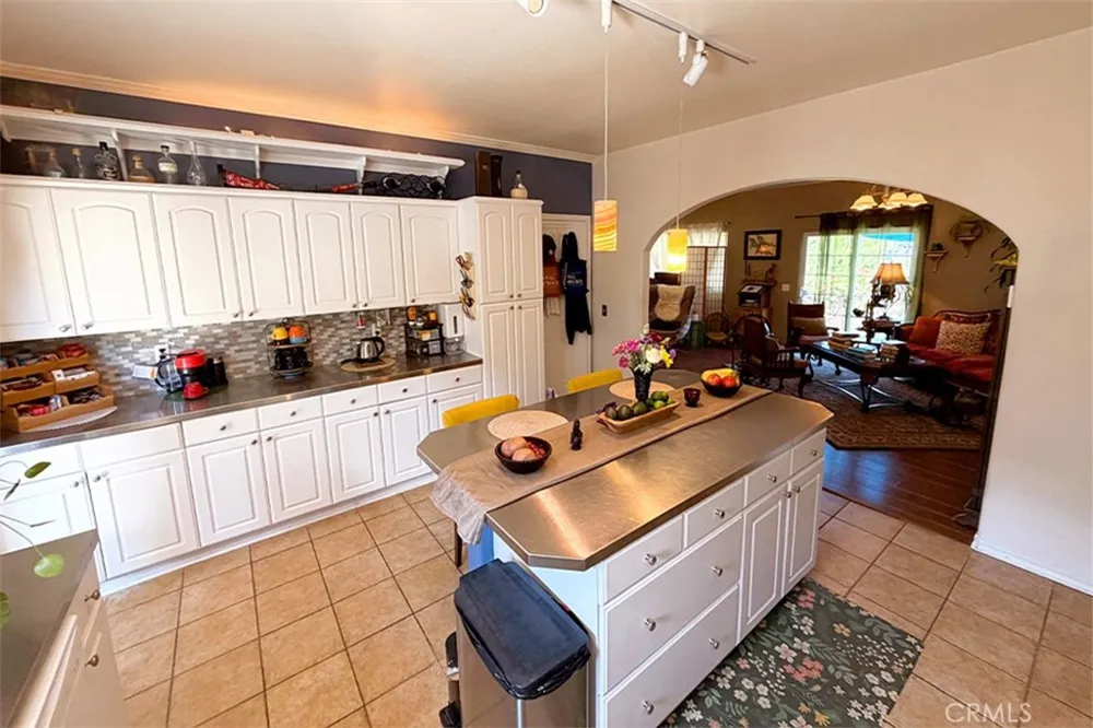 3198 Wood Cambria, CA 93428