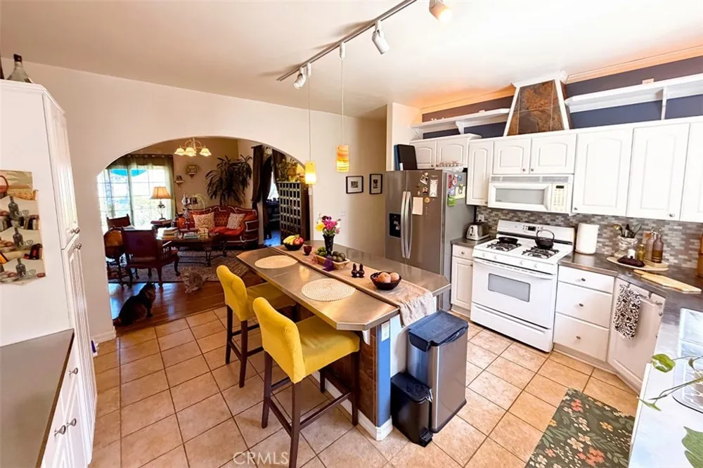 3198 Wood Cambria, CA 93428