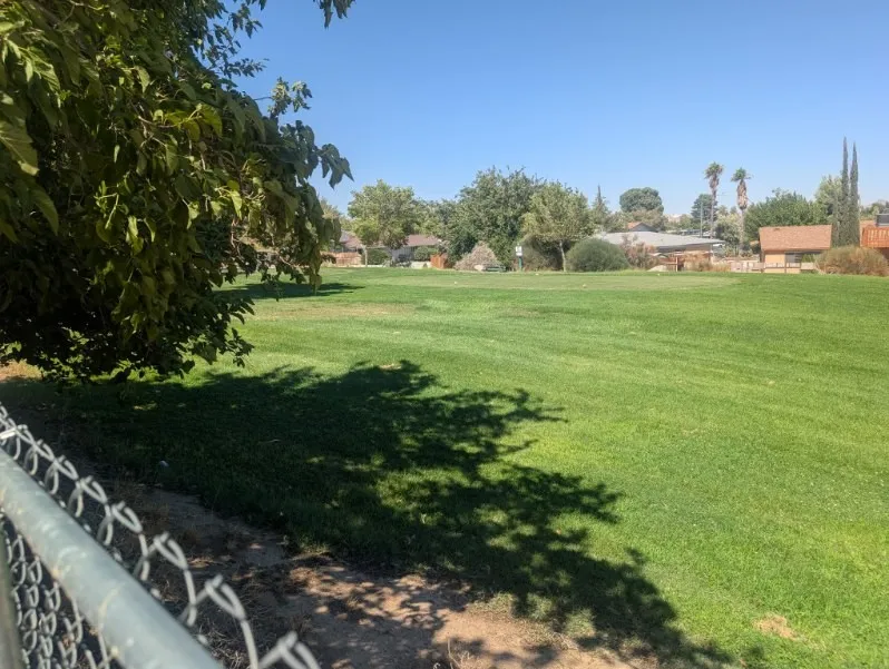 13887 Oakmont Drive Victorville, CA 92395