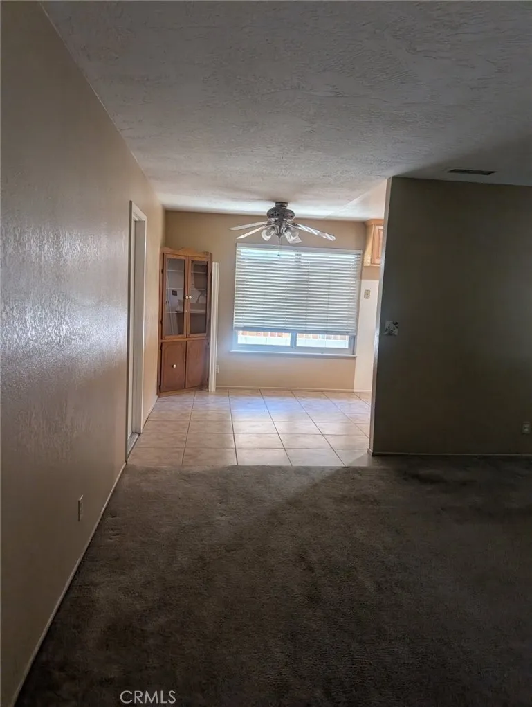13887 Oakmont Drive Victorville, CA 92395