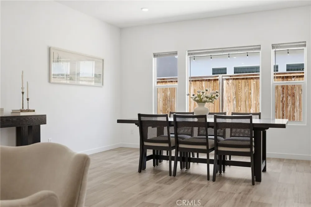 9634 Maple Terrace Lane Shafter, CA 93263