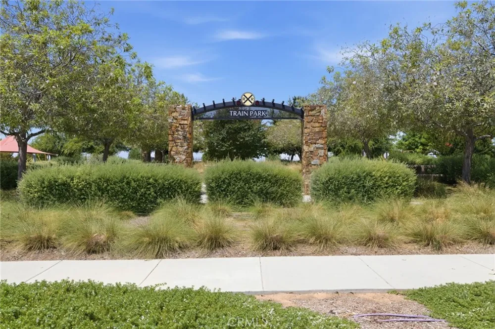 9634 Maple Terrace Lane Shafter, CA 93263